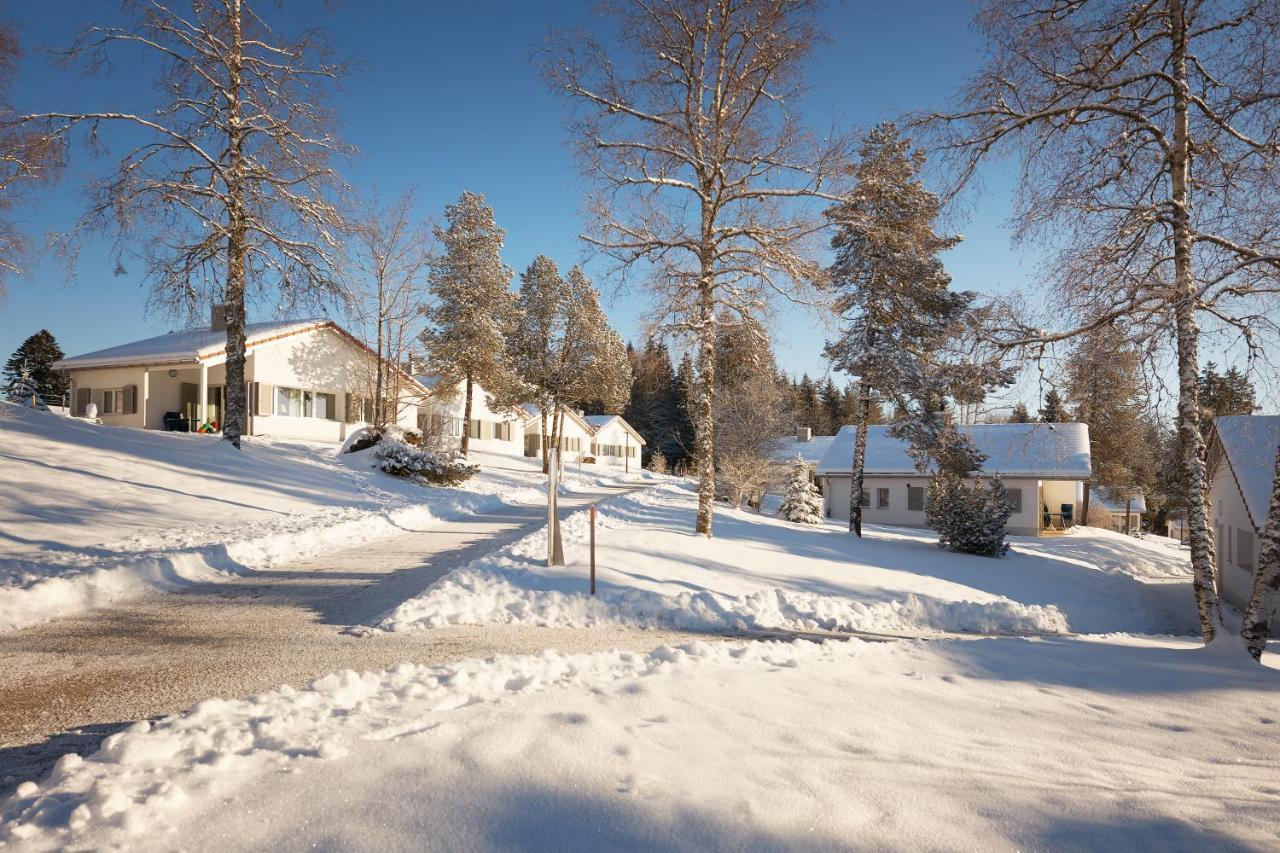 Reka-Feriendorf Montfaucon Buitenkant foto